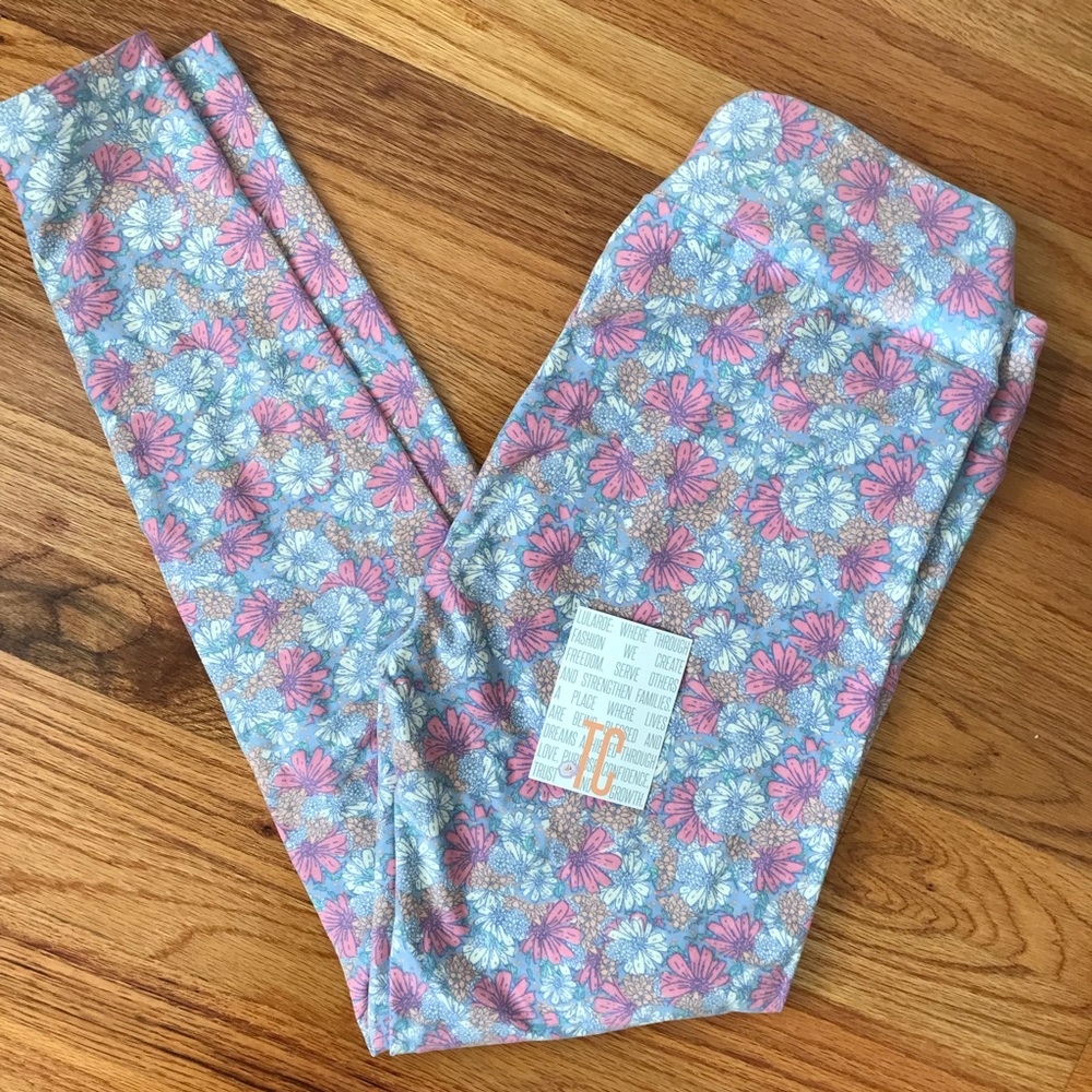 LuLaRoe “Butter Leggings” TC - Pale Blue Floral